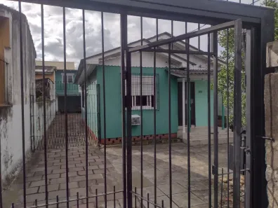 Casa com 2 Quartos à venda, 90m² no Vila Ipiranga, Porto Alegre