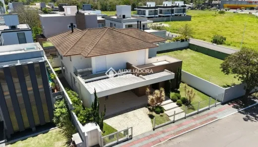 Casa com 4 Quartos à venda, 455m² no Lagoa da Conceição, Florianópolis