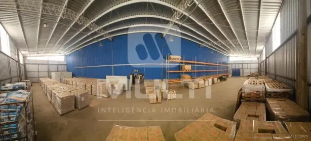 Casa com 1 Quarto para alugar, 250m² no Distrito Industrial, Uberlândia