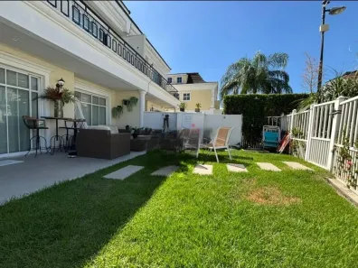 Casa de Condomínio com 3 Quartos à venda, 212m² no Recreio dos Bandeirantes, Rio de Janeiro