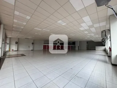 Ponto Comercial para alugar, 1000m² no Brasil, Uberlândia