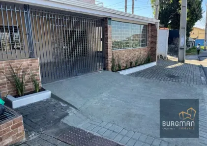 Casa com 2 Quartos para alugar, 110m² no Campo Pequeno, Colombo