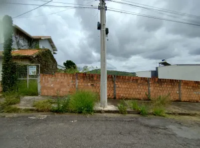 Lote/Terreno à venda, 250m² no Jardim das Azaléias, Poços de Caldas
