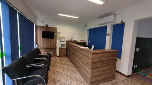 Ponto Comercial para alugar, 2000m² no Centro, Botucatu