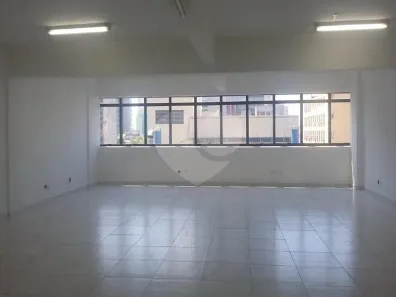 Sala Comercial para alugar, 120m² no Liberdade, São Paulo