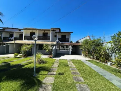 Casa de Condomínio com 3 Quartos para alugar, 70m² no Indaiá, Caraguatatuba