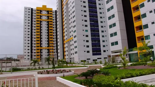 Apartamento com 2 Quartos para alugar, 70m² no Ponta Negra, Manaus