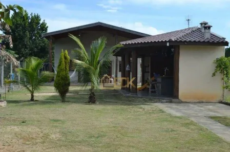 Fazenda/Sítio com 3 Quartos à venda, 186m² no Sapé I, Caçapava