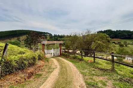 Fazenda/Sítio com 8 Quartos à venda, 800m² no Piracaia, Piracaia