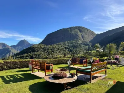 Casa com 4 Quartos à venda, 356m² no Cuiabá, Petrópolis