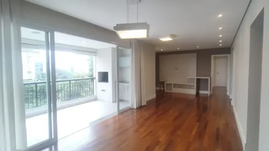 Apartamento com 3 Quartos para alugar, 121m² no Santo Amaro, São Paulo