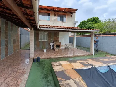 Casa com 4 Quartos à venda, 200m² no Parada Modelo, Guapimirim