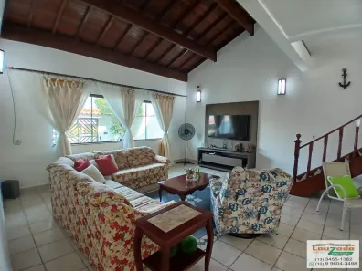 Sobrado com 3 Quartos à venda, 250m² no Balneário Stella Maris, Peruíbe