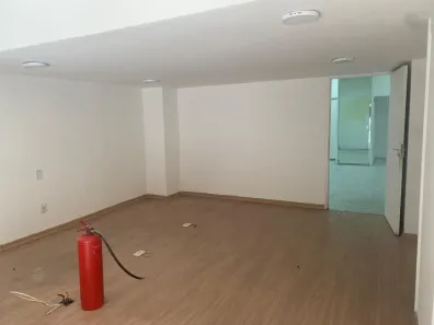 Ponto Comercial para alugar, 150m² no Copacabana, Rio de Janeiro