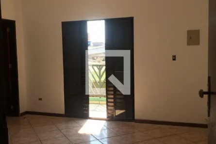 Casa com 3 Quartos à venda, 240m² no Vila Yolanda, Osasco