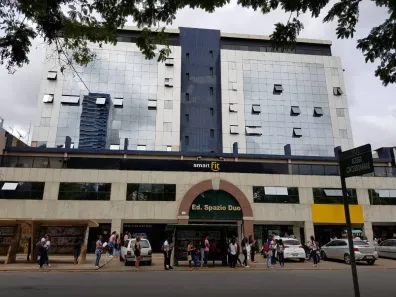 Sala Comercial para alugar, 1056m² no Taguatinga Sul, Brasília