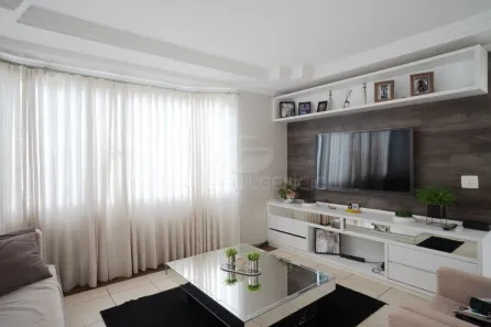 Sobrado com 3 Quartos à venda, 300m² no Operária, Londrina