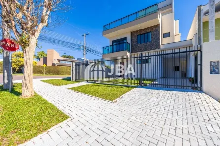 Sobrado com 3 Quartos à venda, 133m² no Tarumã, Curitiba