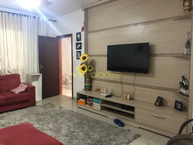 Sobrado com 3 Quartos à venda, 114m² no Vila Rica, Pindamonhangaba