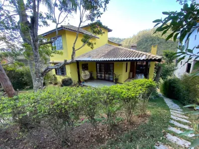 Casa de Condomínio com 4 Quartos à venda, 220m² no Sebastiana, Teresópolis