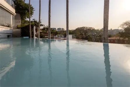 Sobrado com 4 Quartos à venda, 930m² no Jardim Guedala, São Paulo