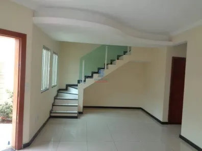 Casa com 3 Quartos à venda, 118m² no Europa, Contagem