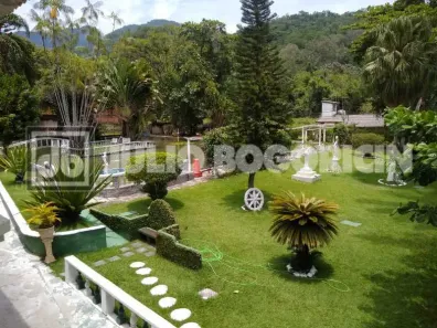 Fazenda/Sítio com 7 Quartos à venda, 404m² no Taquara, Rio de Janeiro