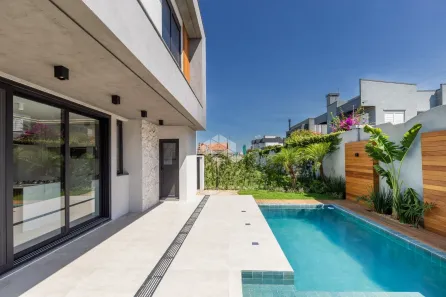 Casa de Condomínio com 5 Quartos à venda, 258m² no XANGRI-LÁ, Xangri-lá