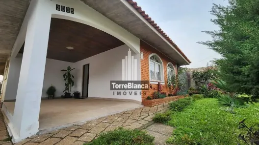 Casa com 3 Quartos à venda, 180m² no Uvaranas, Ponta Grossa