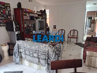 Sobrado com 3 Quartos à venda, 267m² no Vila Valparaíso, Santo André