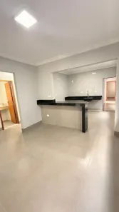 Casa com 3 Quartos à venda, 200m² no Jardim Patrícia, Uberlândia