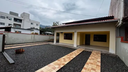Casa com 3 Quartos para alugar, 100m² no Estrada Nova, Jaraguá do Sul