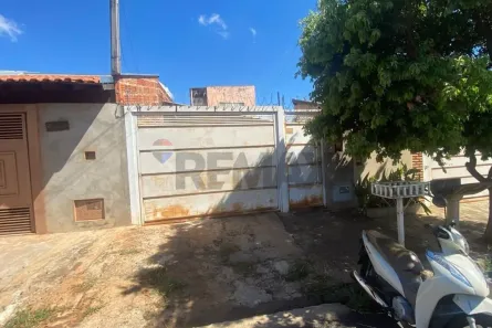 Sobrado com 2 Quartos para alugar, 55m² no Residencial San Fernando, Lins