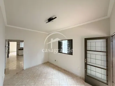 Casa com 4 Quartos para alugar, 115m² no Santa Mônica, Uberlândia