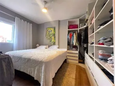 Apartamento com 2 Quartos à venda, 300m² no Gonzaga, Santos