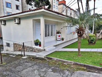 Casa com 3 Quartos à venda, 195m² no Ipiranga, São José