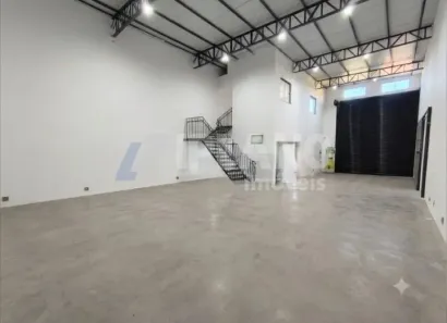 Galpão/Depósito/Armazém para alugar, 175m² no Residencial Salto do Monjolinho, São Carlos
