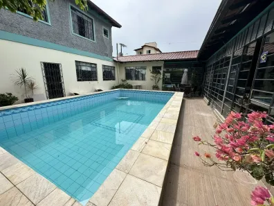 Casa com 6 Quartos à venda, 400m² no Canasvieiras, Florianópolis