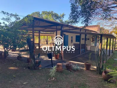 Fazenda/Sítio com 4 Quartos à venda, 200m² no Morada Nova, Uberlândia