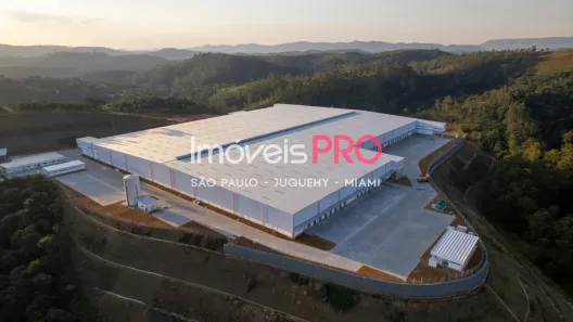 Galpão/Depósito/Armazém para alugar, 54961m² no Mombaça, Araçariguama