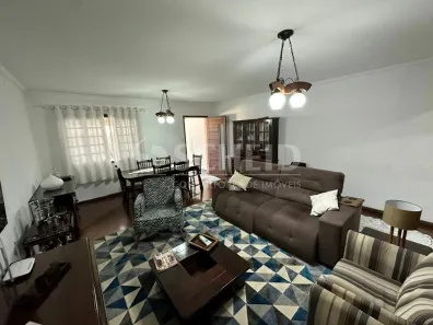Sobrado com 3 Quartos à venda, 249m² no Vila Campo Grande, São Paulo