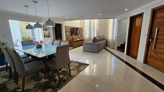 Casa de Condomínio com 3 Quartos à venda, 300m² no Iporanga, Sorocaba