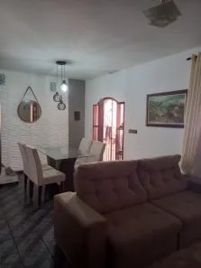 Sobrado com 3 Quartos à venda, 156m² no Jardim Flórida, Jacareí