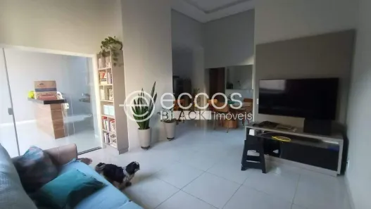 Casa com 4 Quartos à venda, 170m² no Jardim Europa, Uberlândia