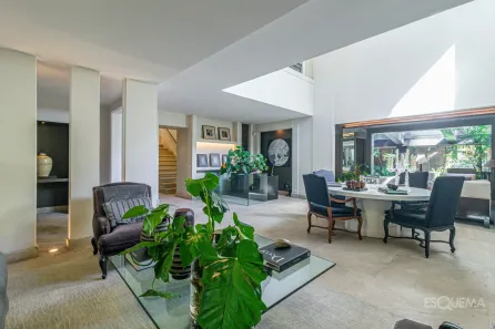 Imóvel Comercial à venda, 318m² no Jardim Everest, São Paulo