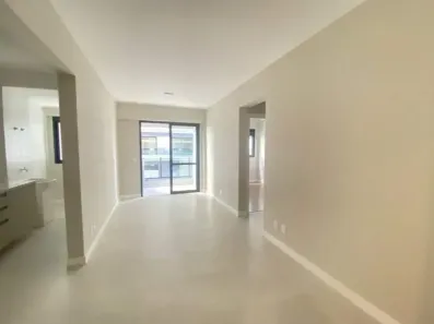 Apartamento com 2 Quartos para alugar, 73m² no Centro, Florianópolis