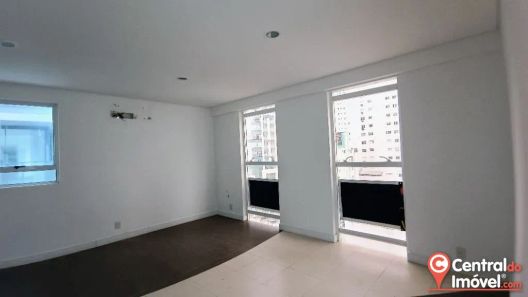 Sala Comercial para venda ou aluguel, 74m² no Pioneiros, Balneário Camboriú