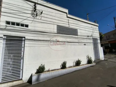 com 2 Quartos para alugar, 60m² no Jardim Sumaré, Ribeirão Preto