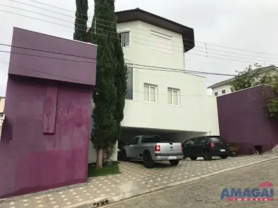 Casa de Condomínio com 3 Quartos à venda, 315m² no Vila Zezé, Jacareí