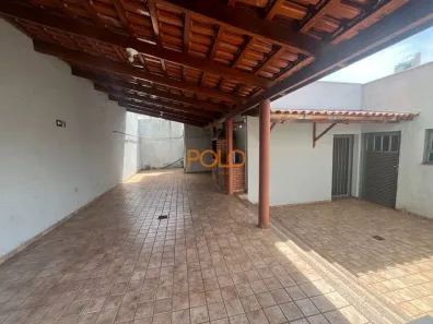 Imóvel Comercial com 3 Quartos para alugar, 300m² no Osvaldo Rezende, Uberlândia